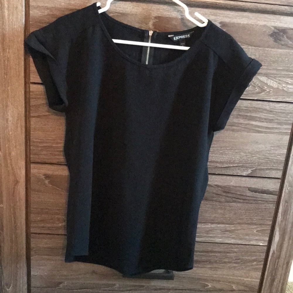 Express size small black top